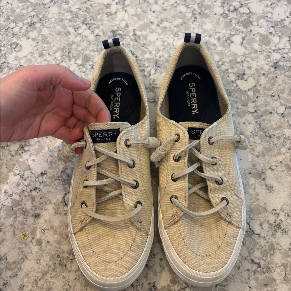 Sperry Casual Low-Top Sneakers in Light Beige